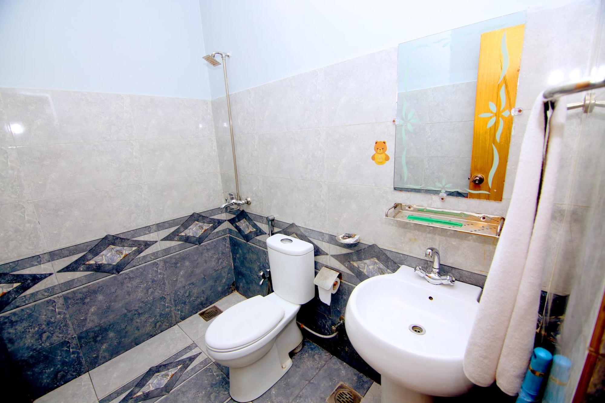 Premier Inn Mall Лахор Экстерьер фото